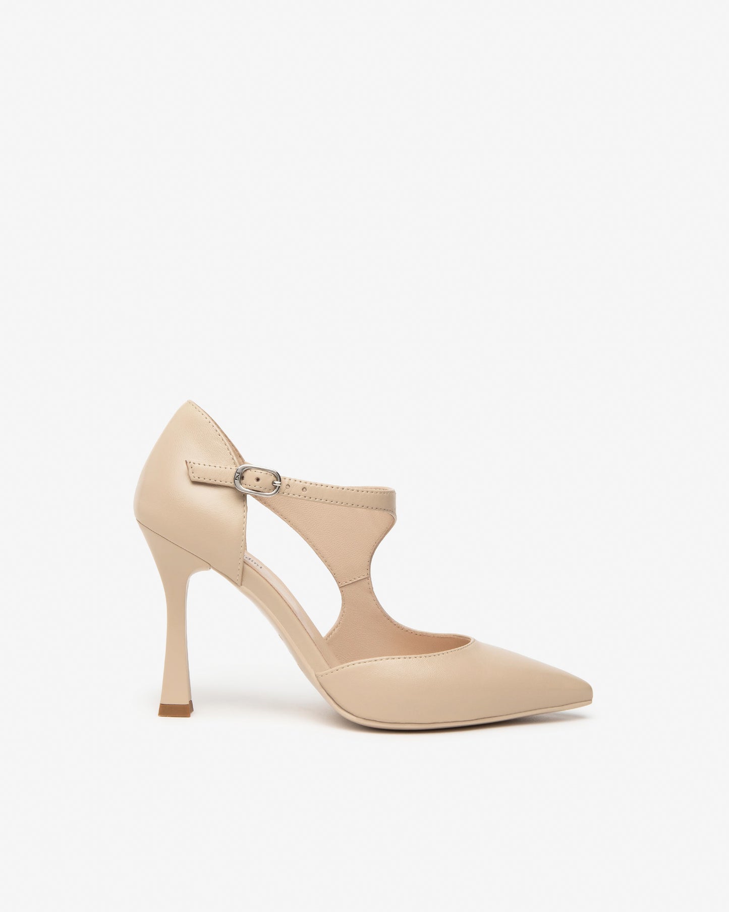 Atenas Beige Pumps