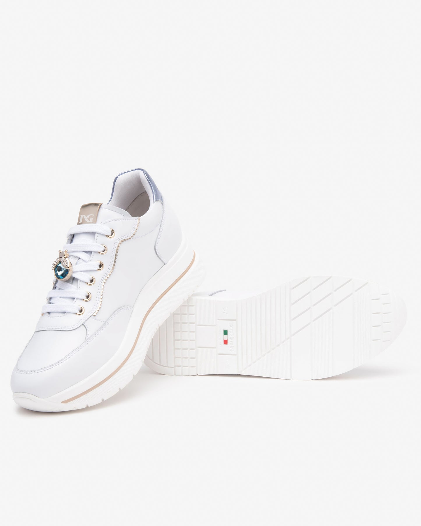 Baskets Nicoya Blanches