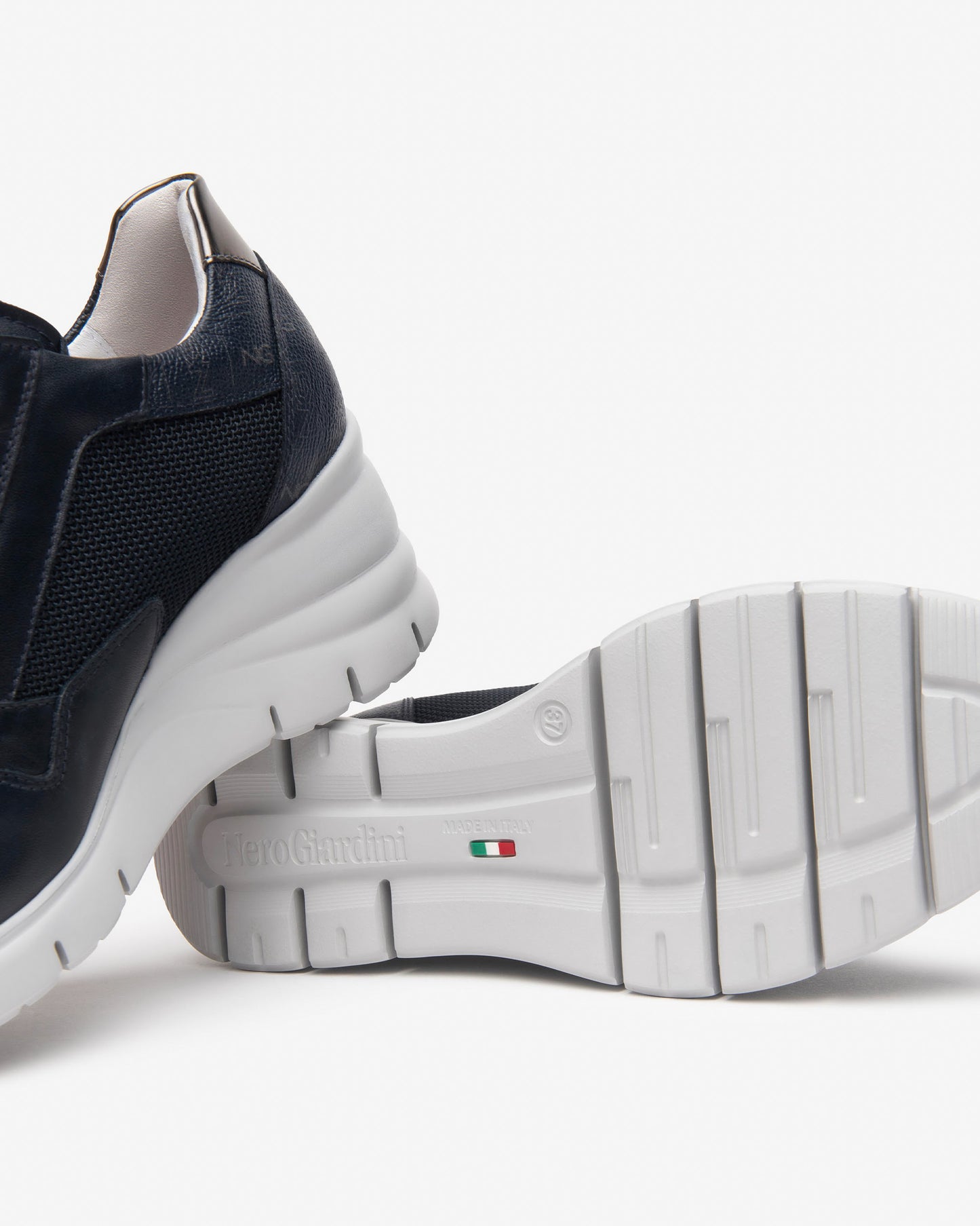 Baskets Orotina Bleues