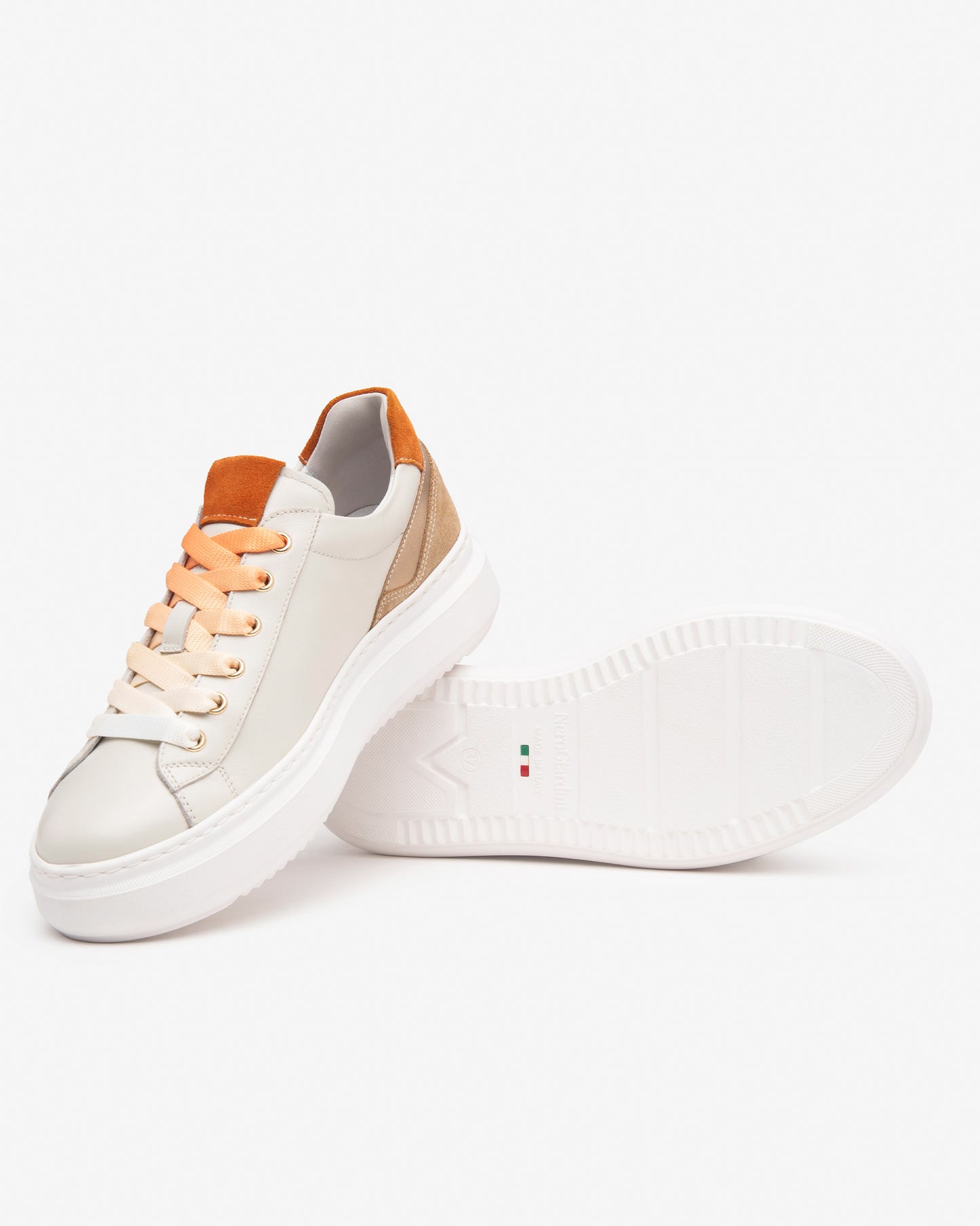 Baskets Poaz Blanches