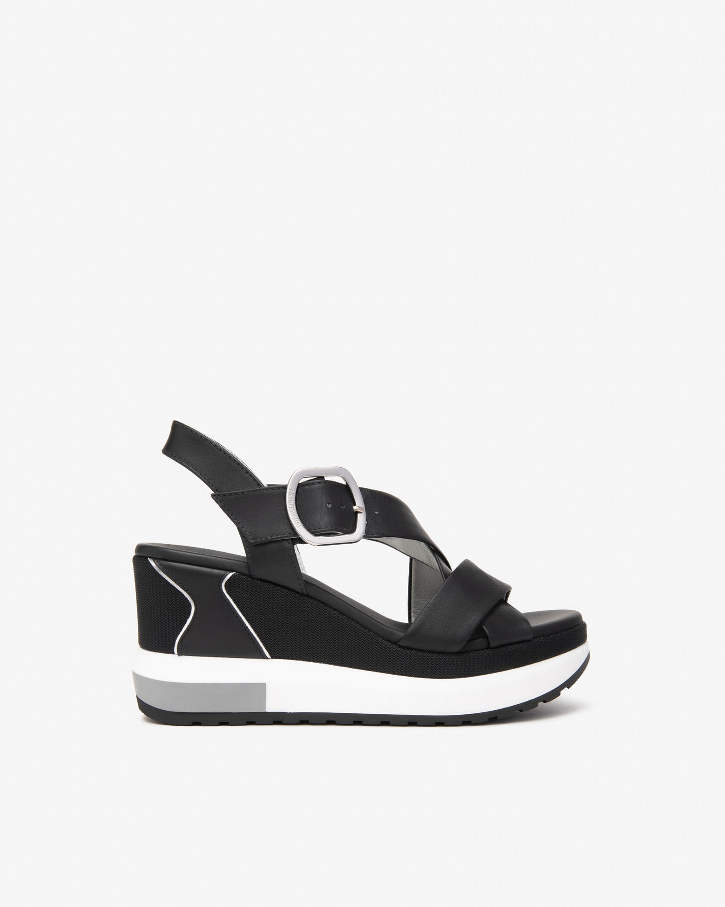 Sandales Quemado Noires Article 513604 Marque Italie NeroGiardini Chaussures Cuir Femmes Magasins France Nouvelle Collection Printemps été 2025
