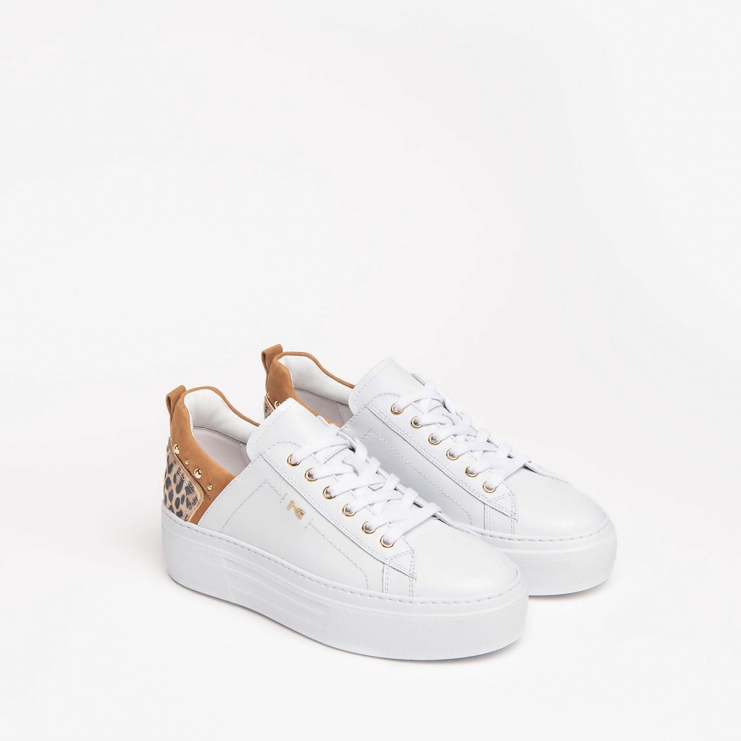 Scarpe da ginnastica leopardate bianche