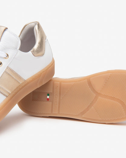 Baskets Aigion Blanches