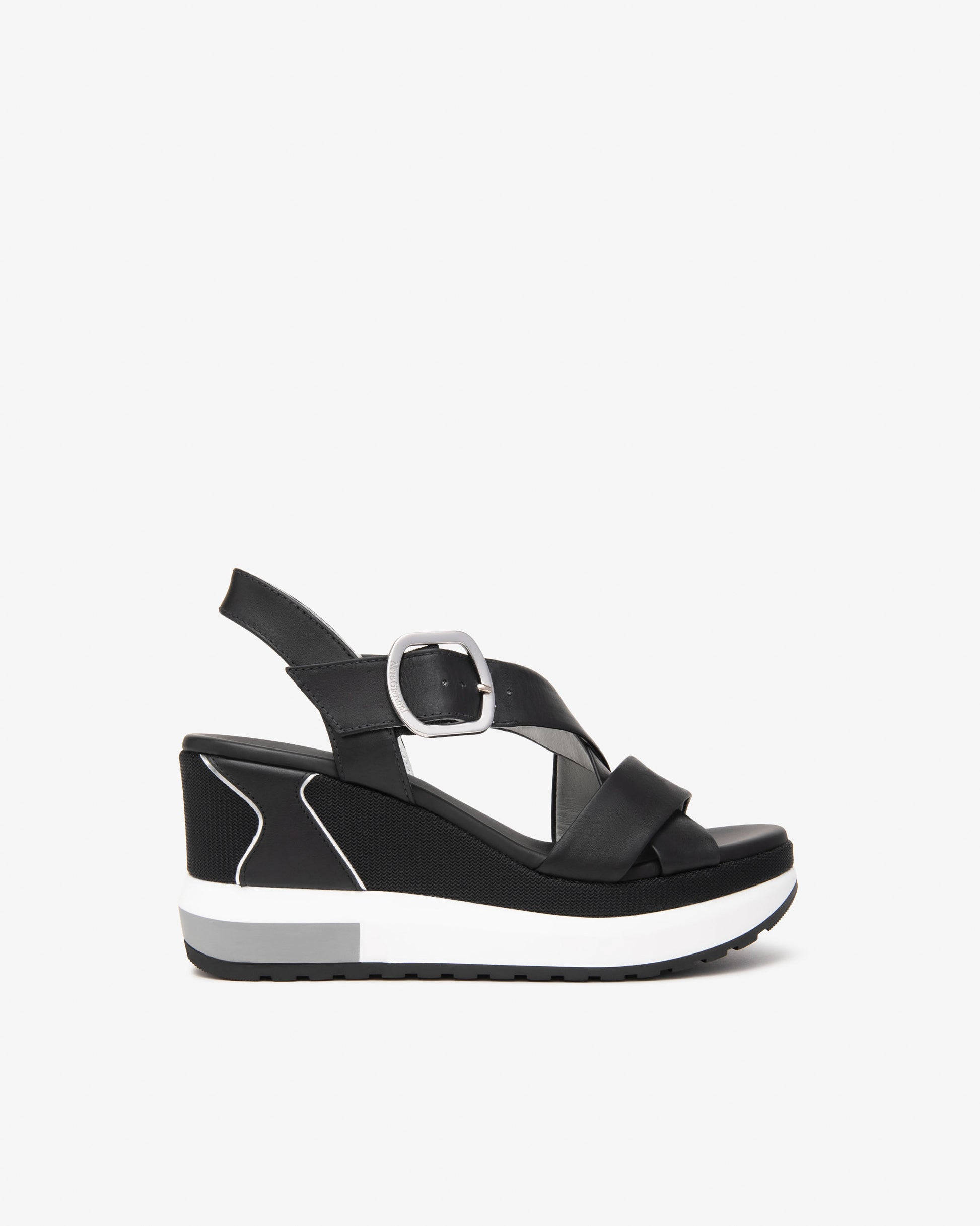 Sandales Quemado Noires Article 513604 Marque Italie NeroGiardini Chaussures Cuir Femmes Magasins France Nouvelle Collection Printemps été 2025