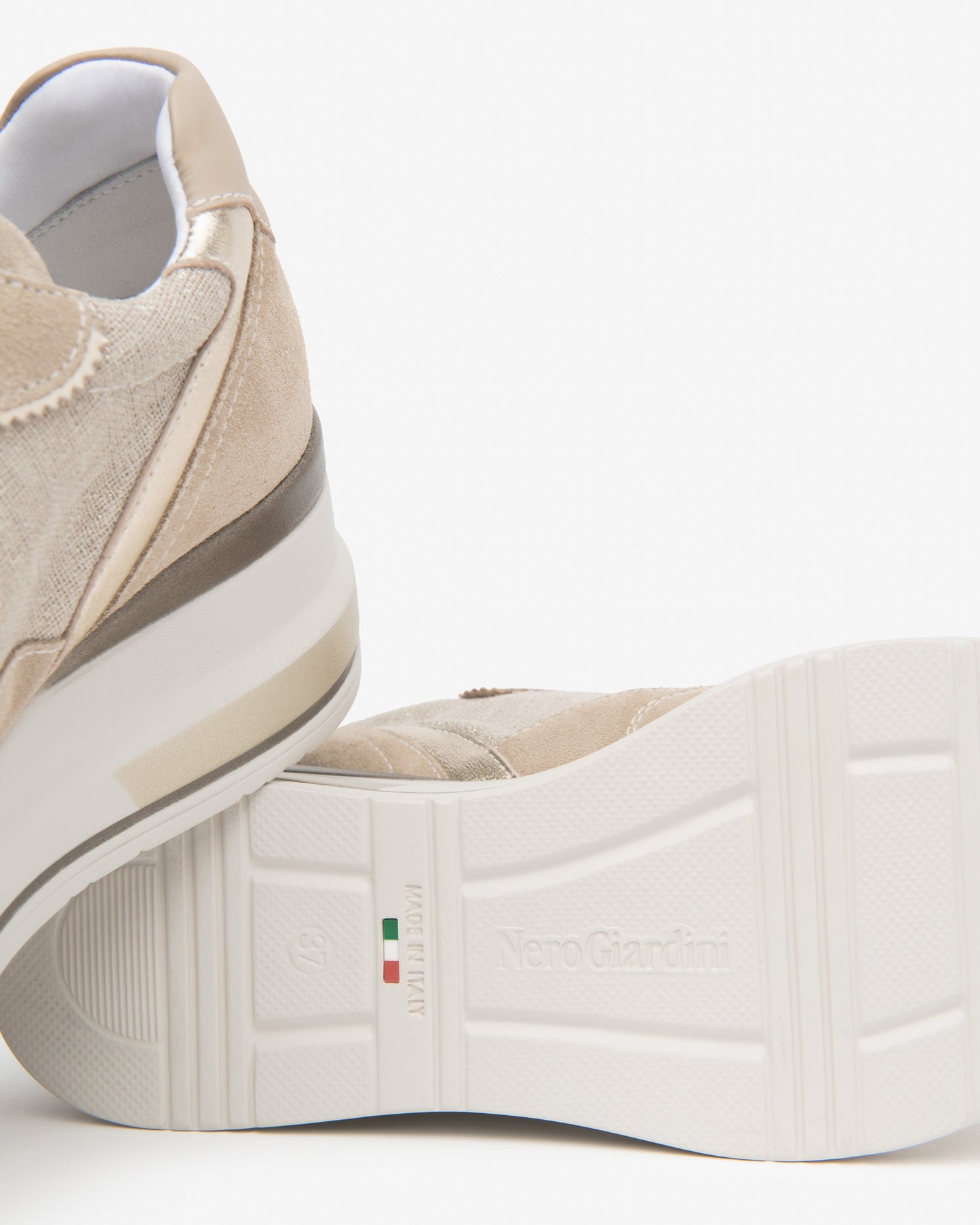 Baskets Brisbane Beiges