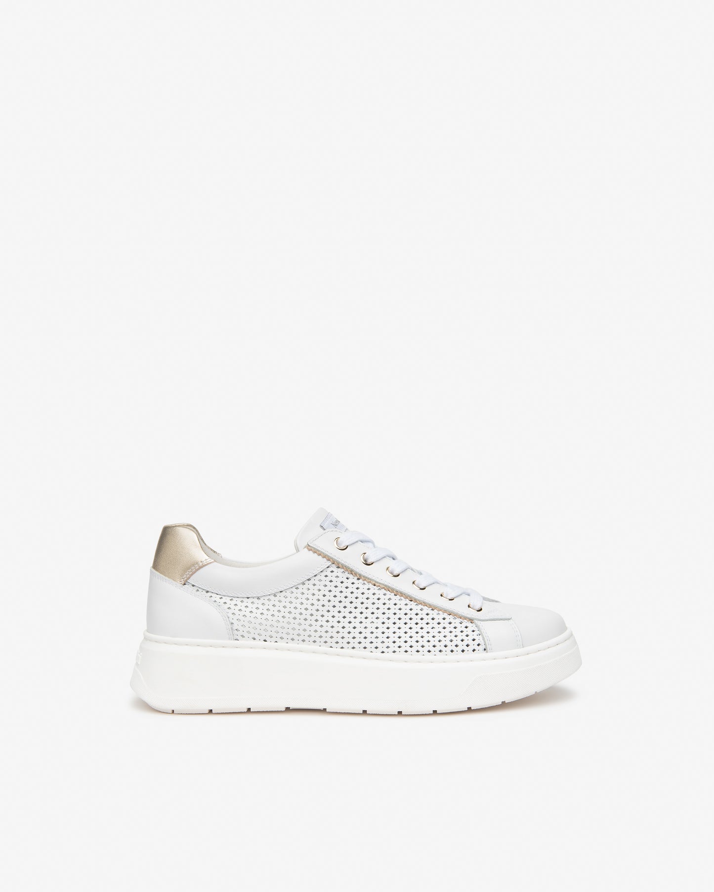 Baskets Pefki Blanches article 615274 Nouvelle collection printemps été 2026 Magasins chaussures France marque NeroGiardini Cuir Italien Qualité