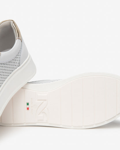 Baskets Pefki Blanches