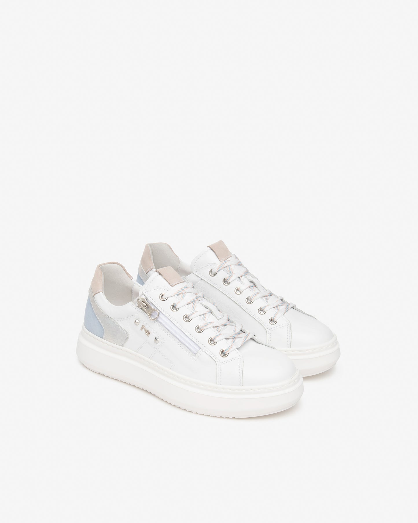 Baskets Wollong Blanches
