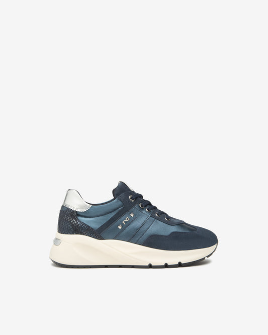 Baskets Tastrup Bleues article 514065 Chaussures femmes Marque NeroGiardini Italie Cuir Nouvelle collection automne hiver 2025 Magasins France