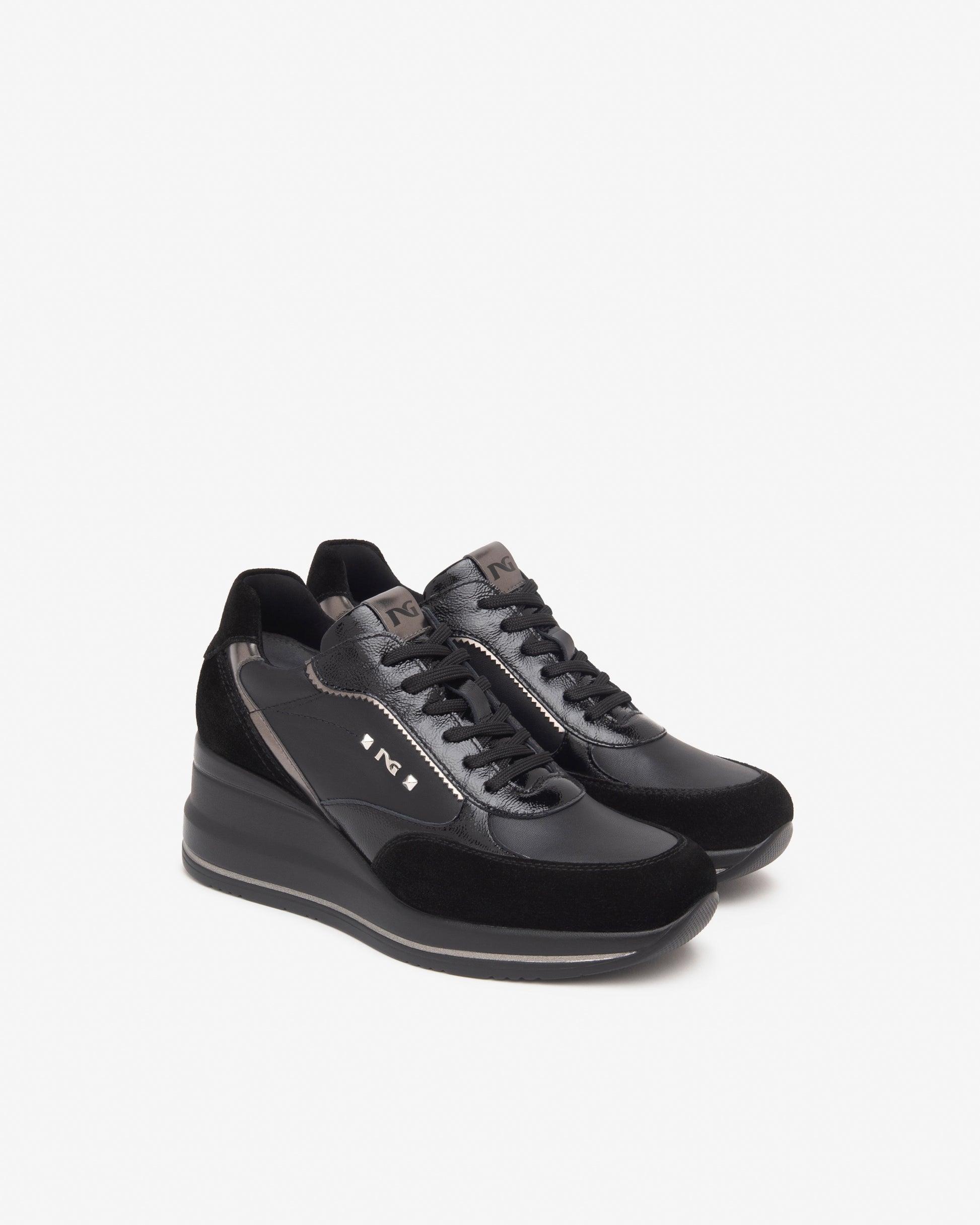 Baskets Haderslev Noires article 514130 Chaussures femmes Marque NeroGiardini Italie Cuir Nouvelle collection automne hiver 2025 Magasins France