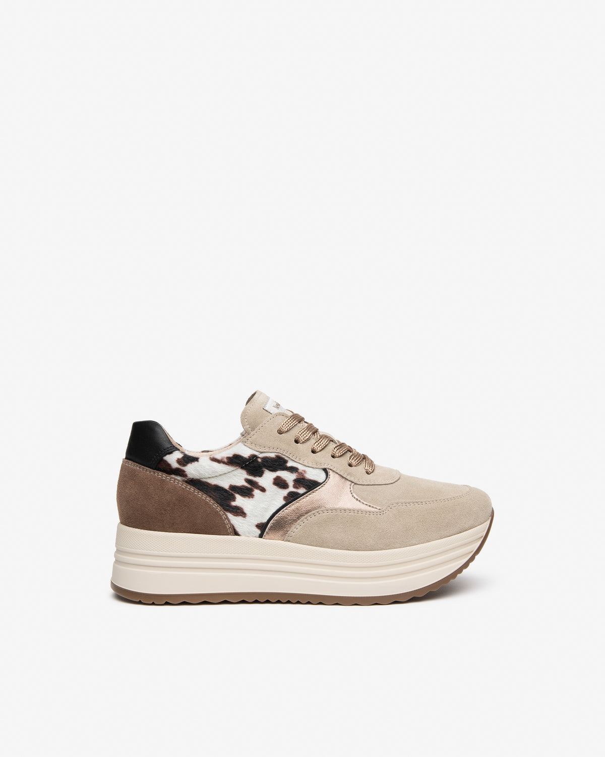 Baskets Hofn Beiges article 617342 Chaussures femmes Marque NeroGiardini Italie Cuir Nouvelle collection automne hiver 2026 Magasins France