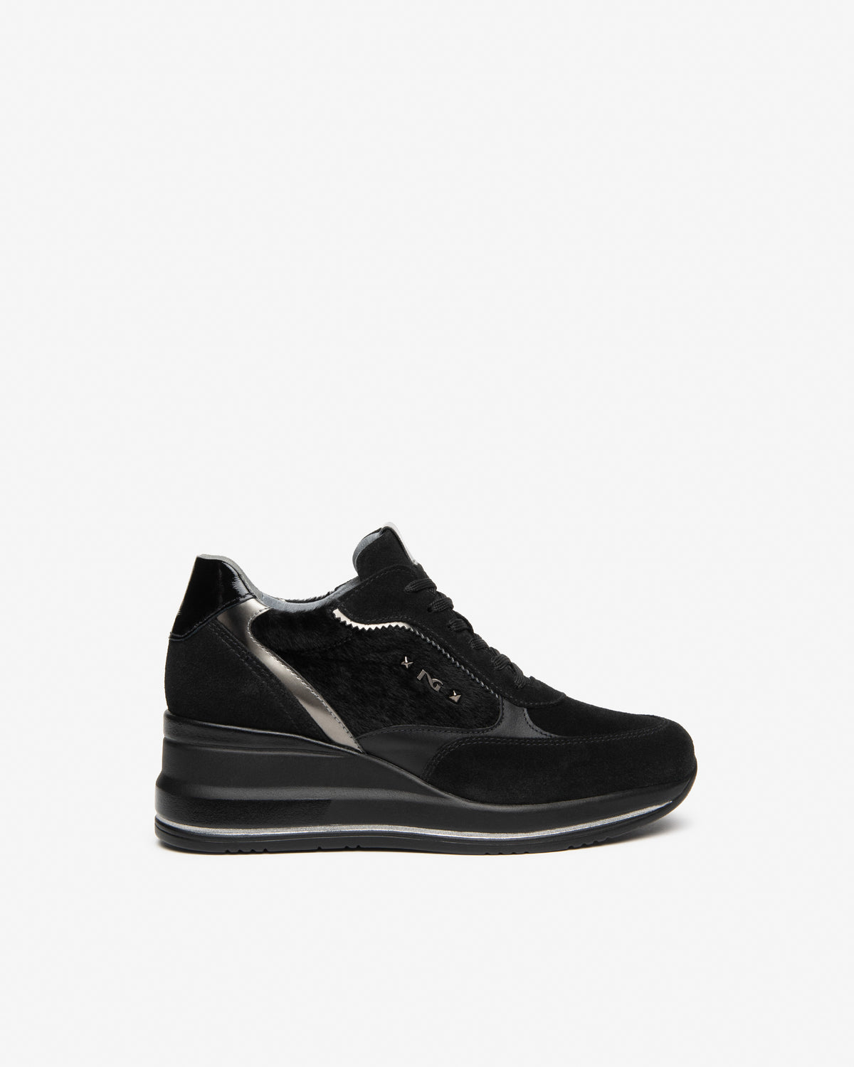 Baskets Skogar Noires articke 617391 Chaussures femmes Marque NeroGiardini Italie Cuir Nouvelle collection automne hiver 2026 Magasins France