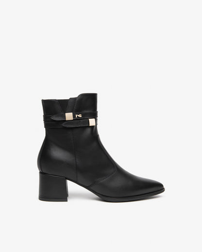 Boots Ginlierv Noirs article 617760 Chaussures femmes Marque NeroGiardini Italie Cuir Nouvelle collection automne hiver 2026 Magasins France
